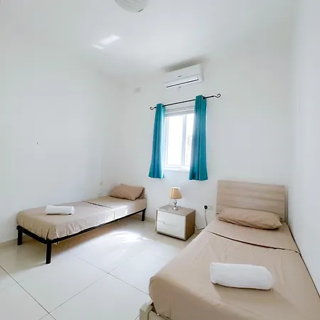 Apartament Lovely Flat Close To St Julians With 6 Beds In 3 For 8 People