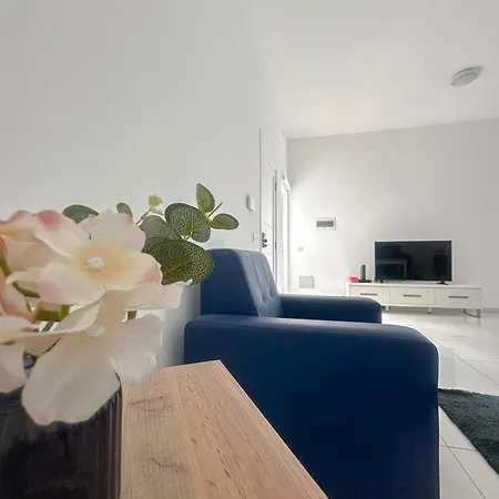Lovely Flat Close To St Julians With 6 Beds In 3 For 8 People * Is-Swieqi