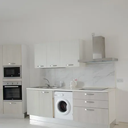 Lovely Flat Close To St Julians With 6 Beds In 3 For 8 People * Is-Swieqi